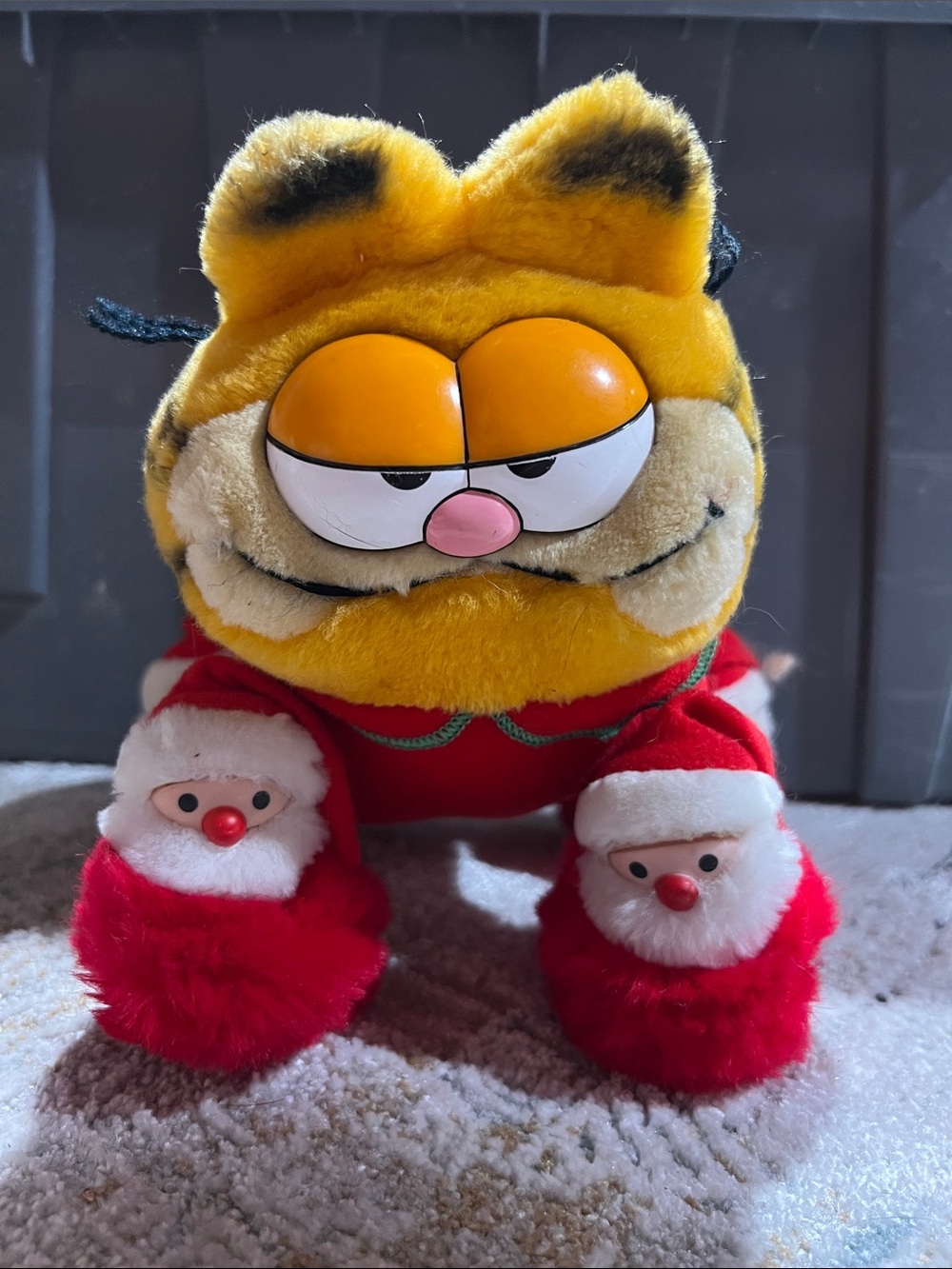 Vintage Dakin Garfield Cat Plush Toy in Santa Slippers 1981 Christmas
